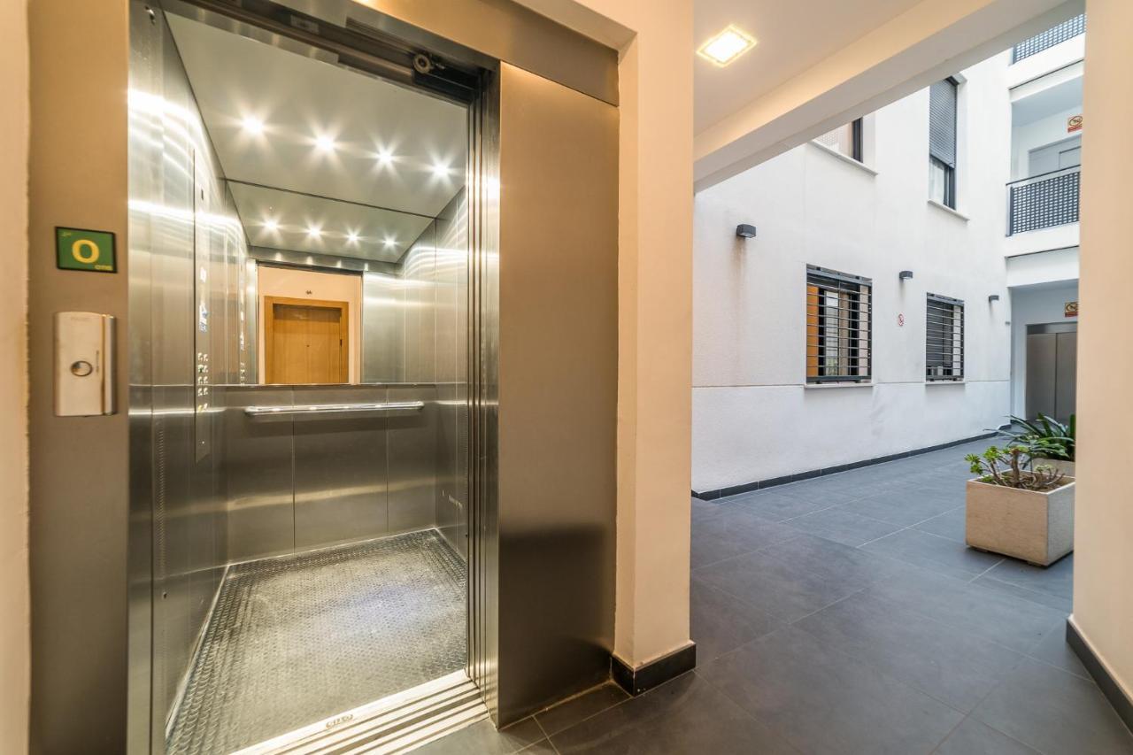Malaga Suite Picasso With Swimming Pool And Parking In The Center! Экстерьер фото